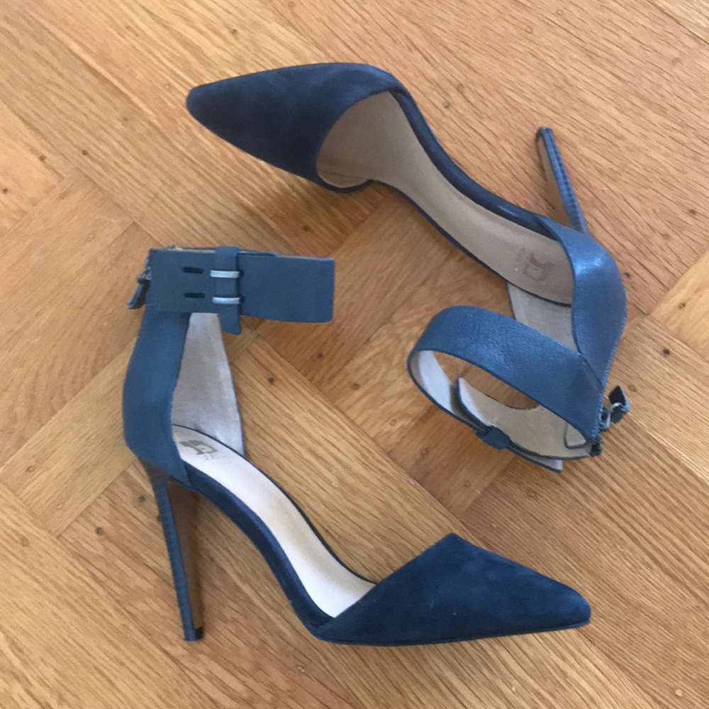 Pristine condition Joe’s Stiletto